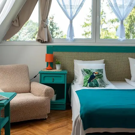 Nagy Villa Gyoenyoeru Panoramaval, Jakuzzival Holiday home Balatonkenese